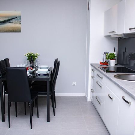 Apartament Z Ogrodkiem Trzęsacz Eksteriør bilde