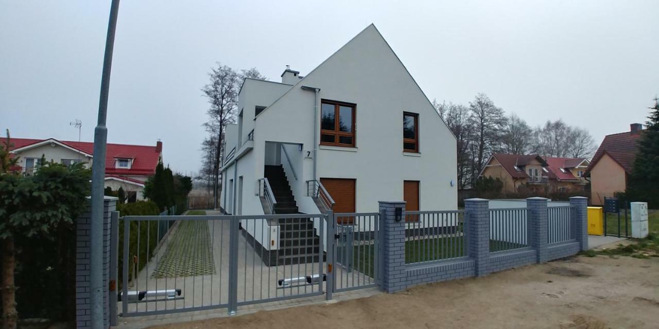 Apartament Z Ogrodkiem Trzęsacz Eksteriør bilde