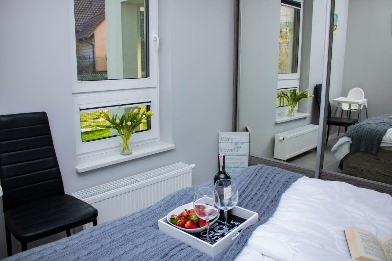 Apartament Z Ogrodkiem Trzęsacz Eksteriør bilde