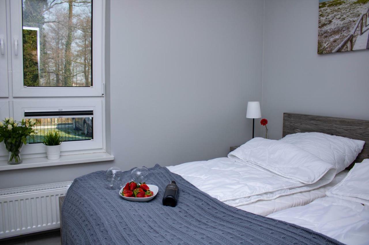 Apartament Z Ogrodkiem Trzęsacz Eksteriør bilde