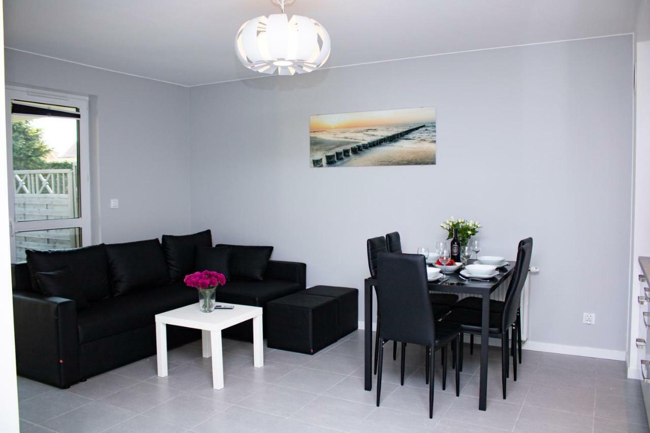 Apartament Z Ogrodkiem Trzęsacz Eksteriør bilde