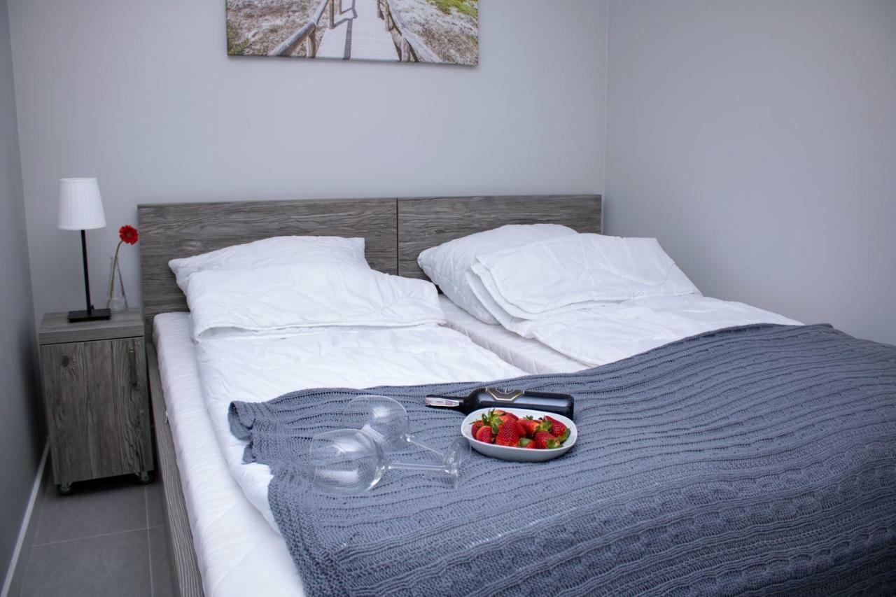 Apartament Z Ogrodkiem Trzęsacz Eksteriør bilde