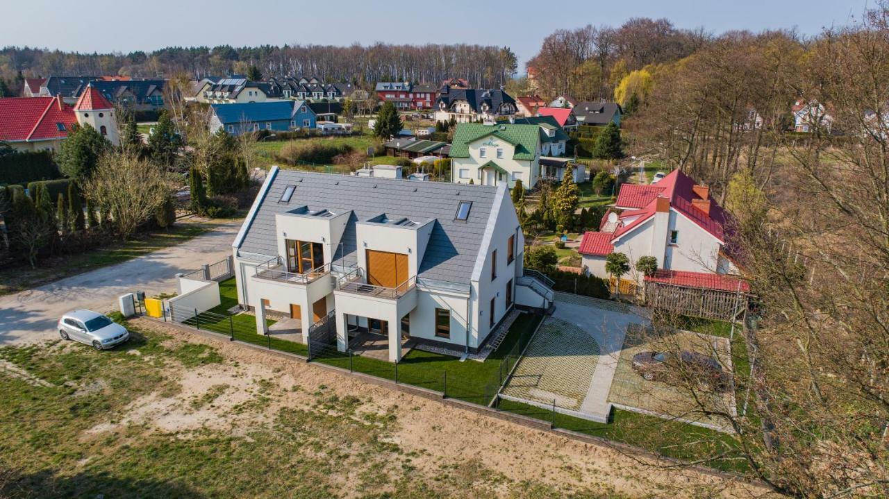 Apartament Z Ogrodkiem Trzęsacz Eksteriør bilde